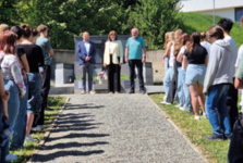 Pietní místo v Dolních Kounicích prošlo rozsáhlou obnovou a stalo se dějištěm vzpomínkového setkání Pietní místo v Dolních Kounicích prošlo rozsáhlou obnovou a stalo se dějištěm vzpomínkového setkání